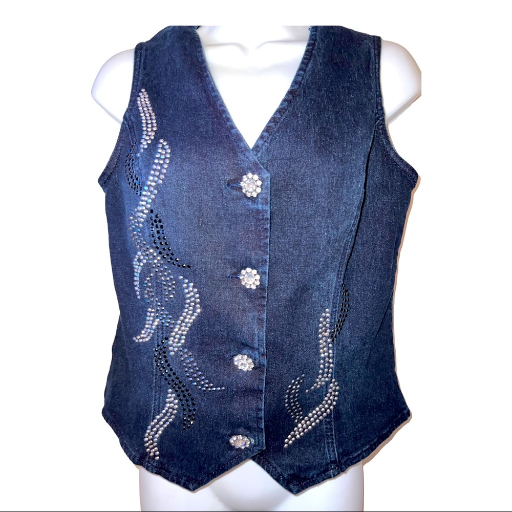 GORGEOUS VINTAGE DG2 (DIANE GILMAN) DENIM VEST WITH CRYSTAL EMBELLISHMENT.